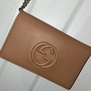 Gucci Wallet on Chain